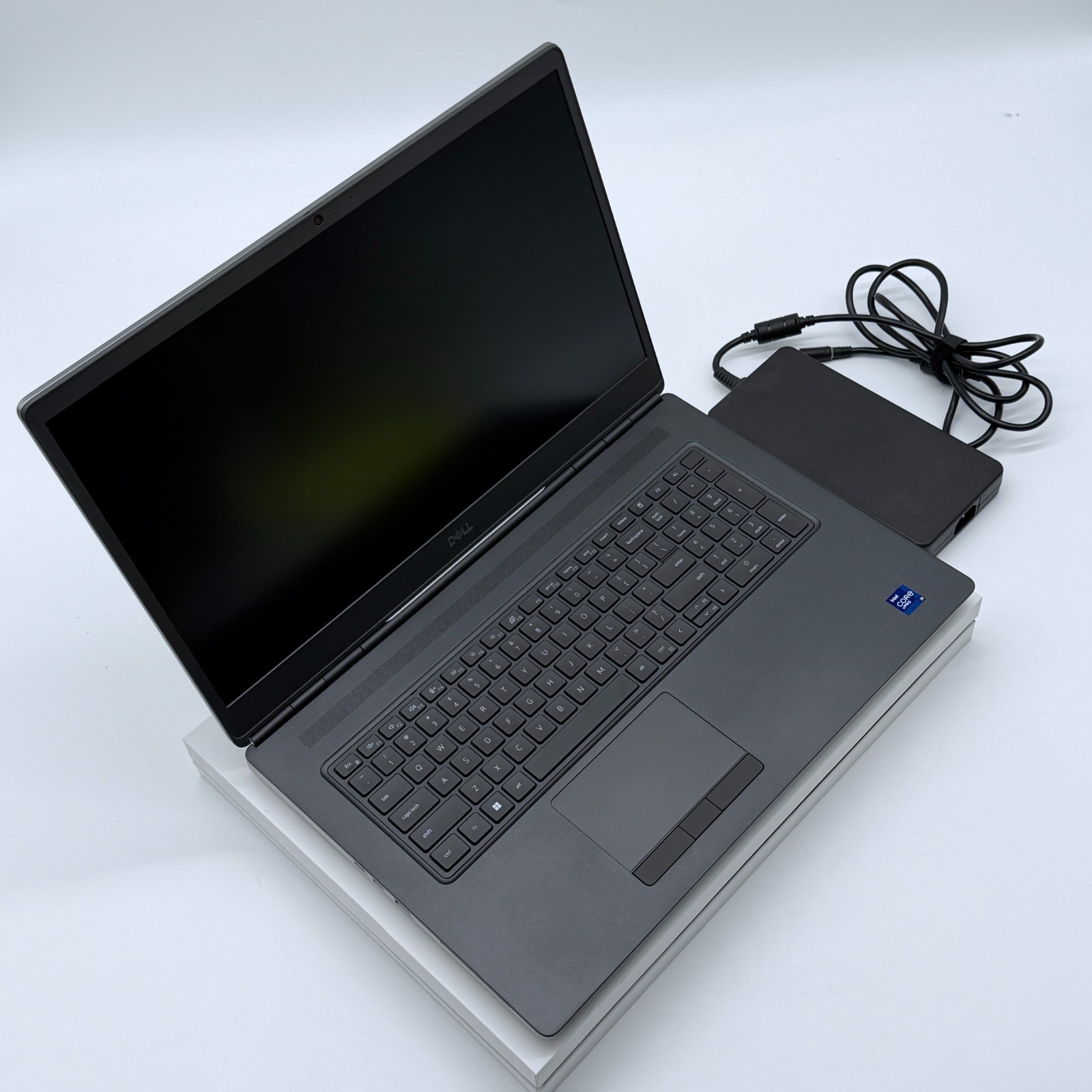 DELL PRECISION 7760 i9-11950H 128GB 2TB RTX A5000 16GB – 100% BATTERY