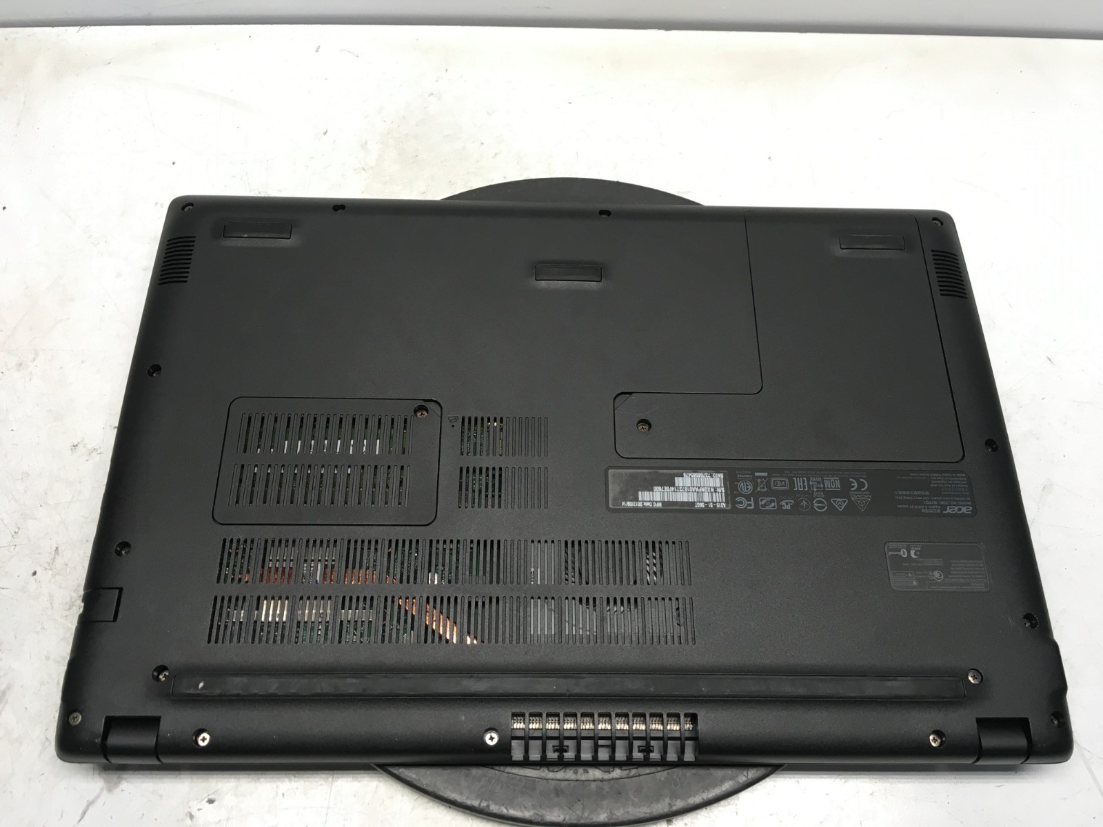 Acer Aspire 3 A315-51-56GT Intel i5-7200U 2.5GHz 12 GB NO HDD