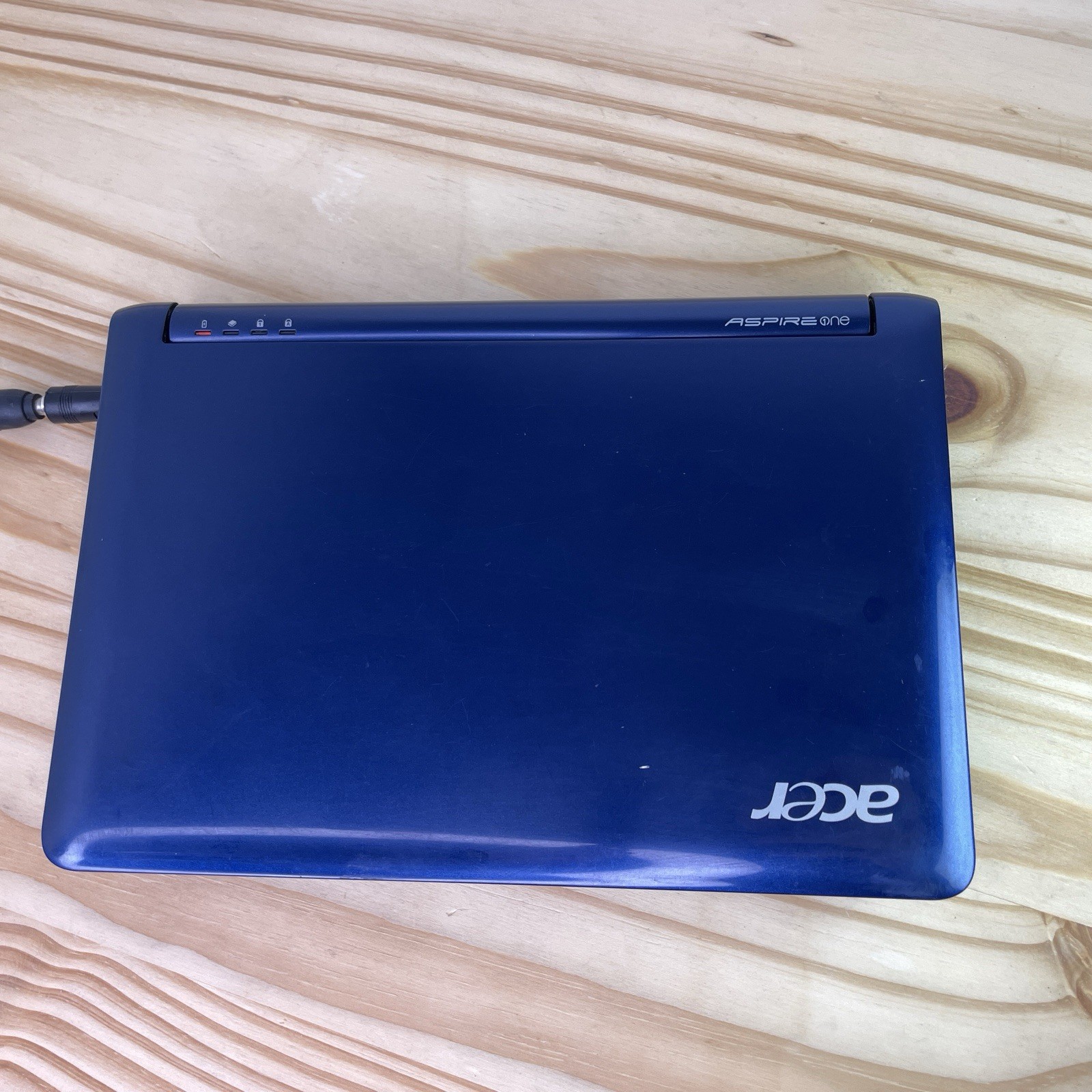 Acer Aspire One ZG5 Netbook 9” Intel Atom 1.6GHz 1GB Windows XP -No Charger