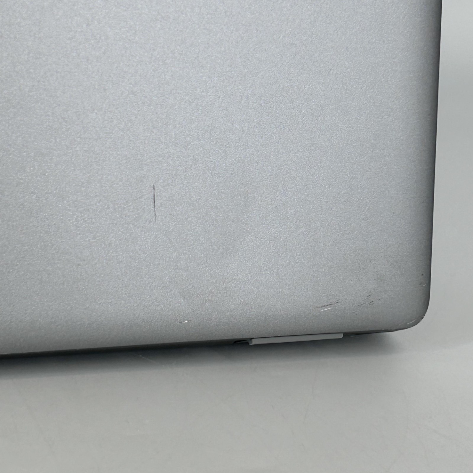Dell Latitude 7450 14 Gray FHD+ 2.1 GHz Ultra 5 135U 16GB 256GB SSD Good