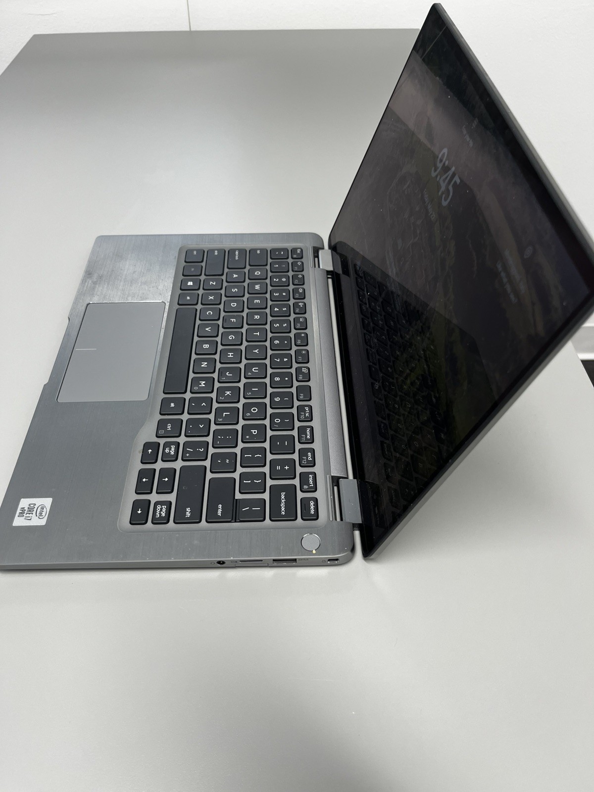 Dell Latitude 9410 2-IN-1 CONVERTIBLE Core™ i7 14″FHD Touchscreen 512GB SSD 8GB