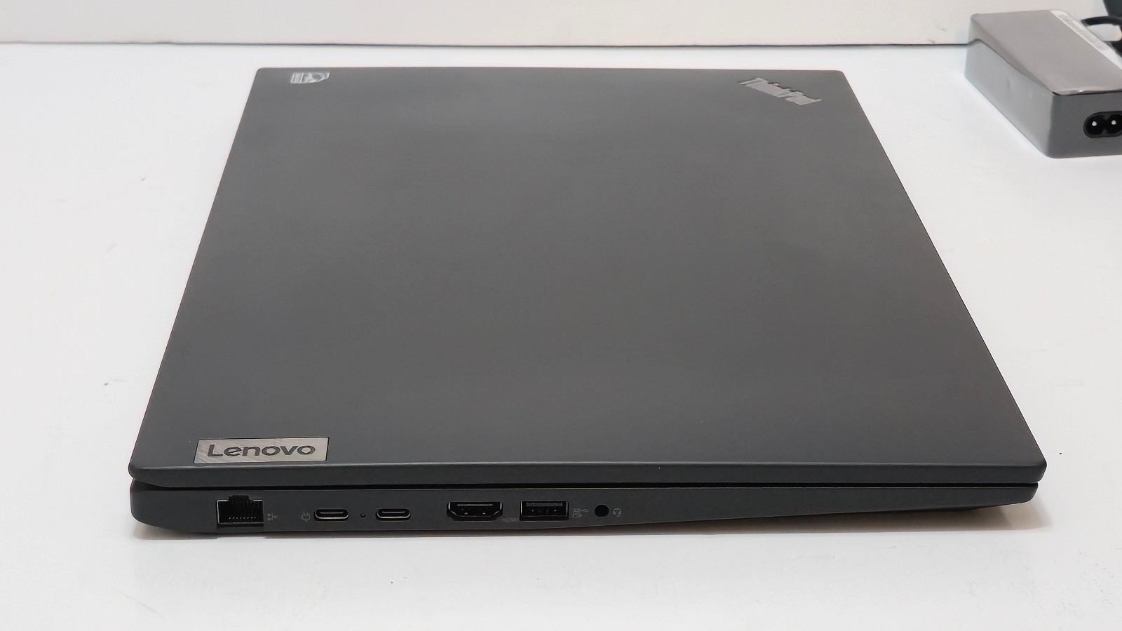 Lenovo ThinkPad P16s Gen 2 Ryzen 7 Pro 2TB SSD 64 GB RAM Radeon 780M 4GB Touch