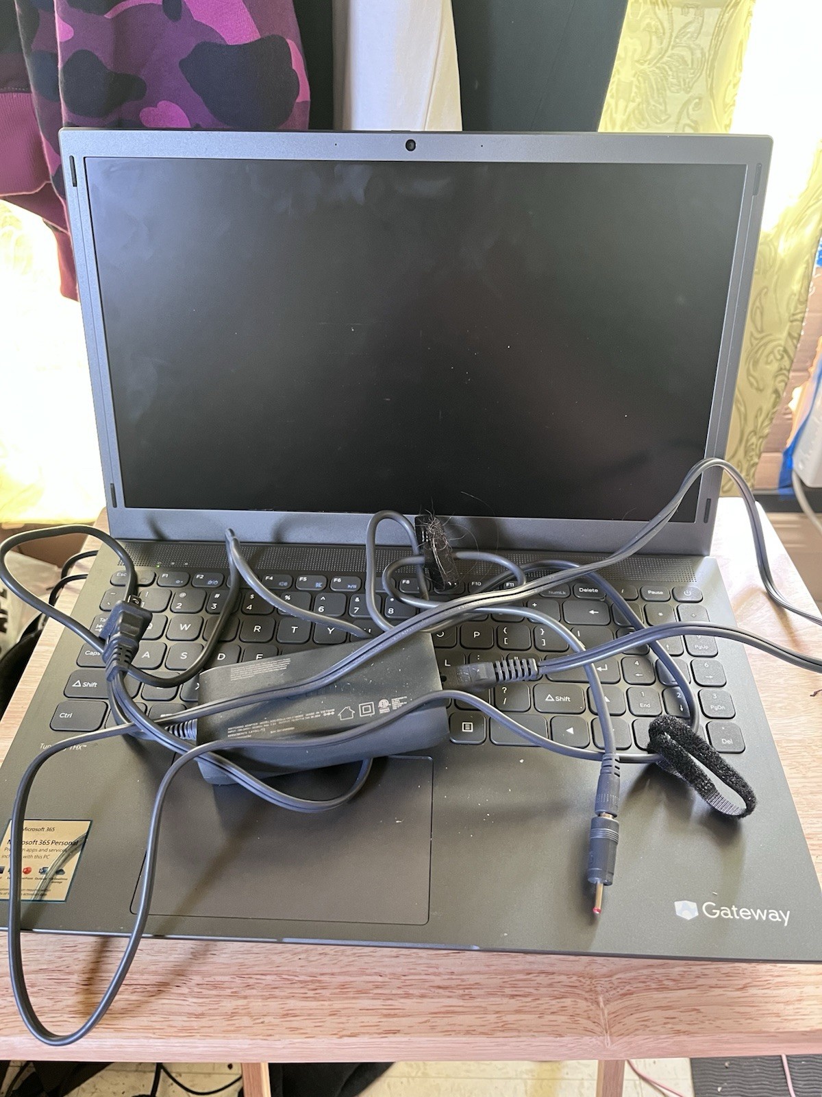 Gateway Laptop 15.6 in ( 128GB SSD)