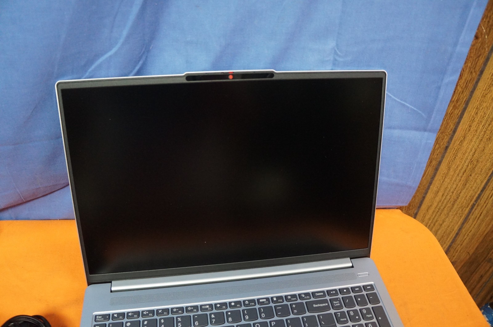 Lenovo Ideapad Slim 5i 16″ Laptop Intel Core 5 120U 16GB 512GB SSD HD