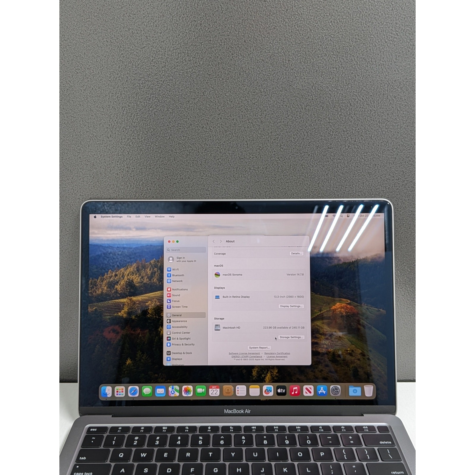 Apple MacBook Air M1 – 8GB RAM – 256GB SSD – Silver – Excellent Condition