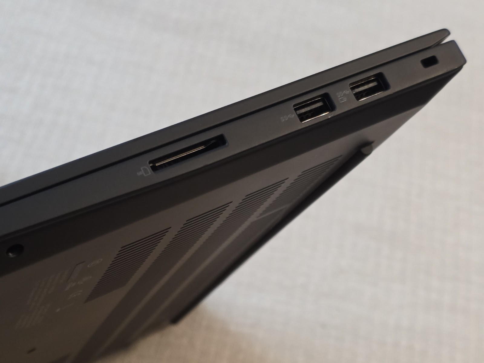 Lenovo ThinkPad P1 Gen 4 16″ QHD+ Core I7-11800H, 16GB, 512GB, NVIDIA T1200 GPU