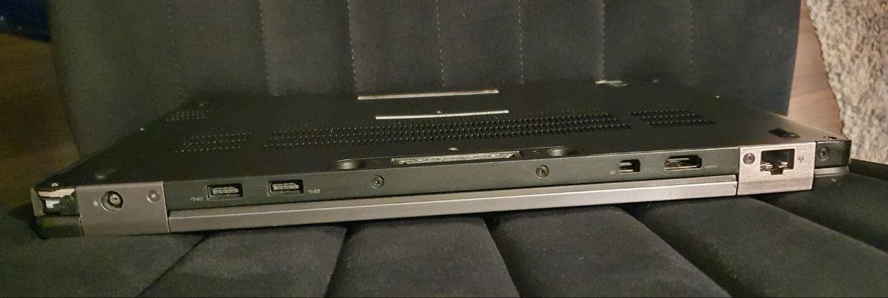 Dell Latitude E7470 Laptop – For Parts or Not Working – No SSD – With Charger