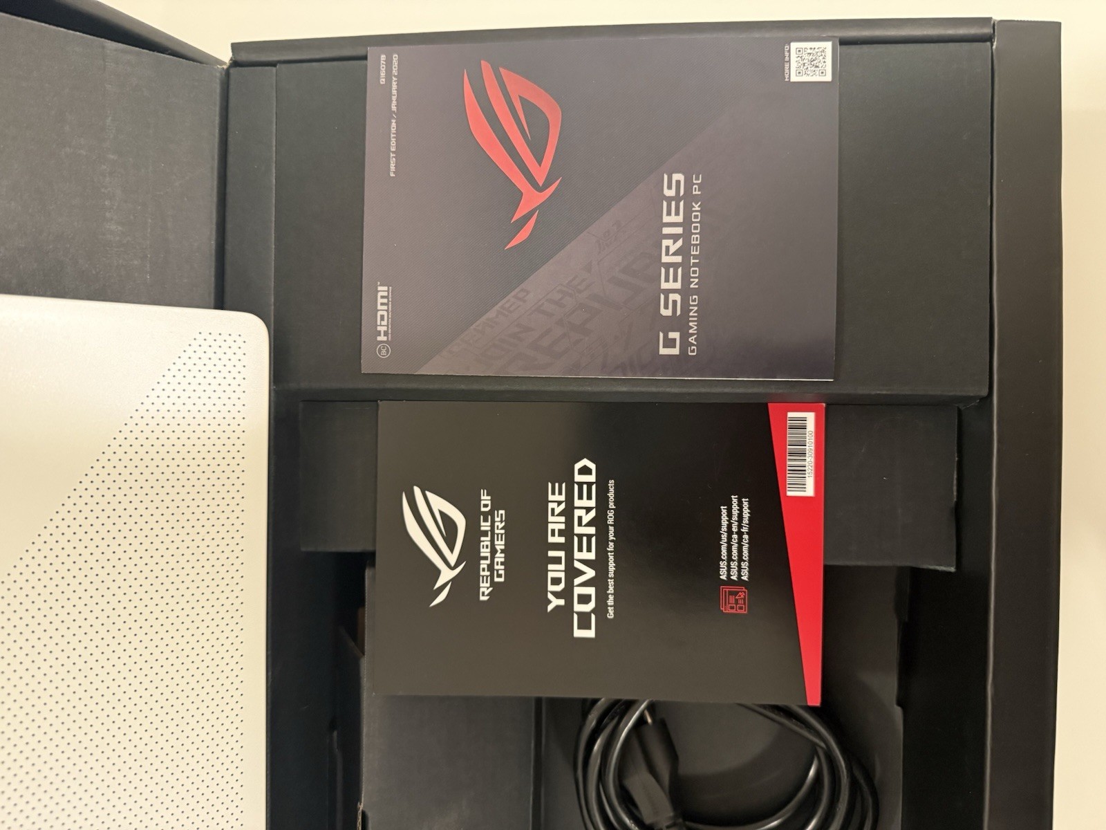 ASUS ROG Zephyrus G14 GA401IV 14” Ryzen 9 4900HS RTX 2060 Max-Q 16GB 1TB SSD