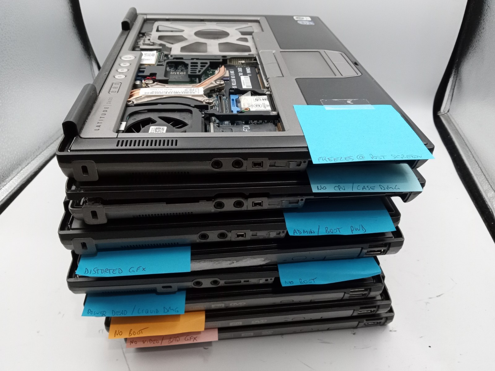 Lot of 8 – Dell Latitude D620 / D630 Laptops – PARTS / REPAIR – READ -RR