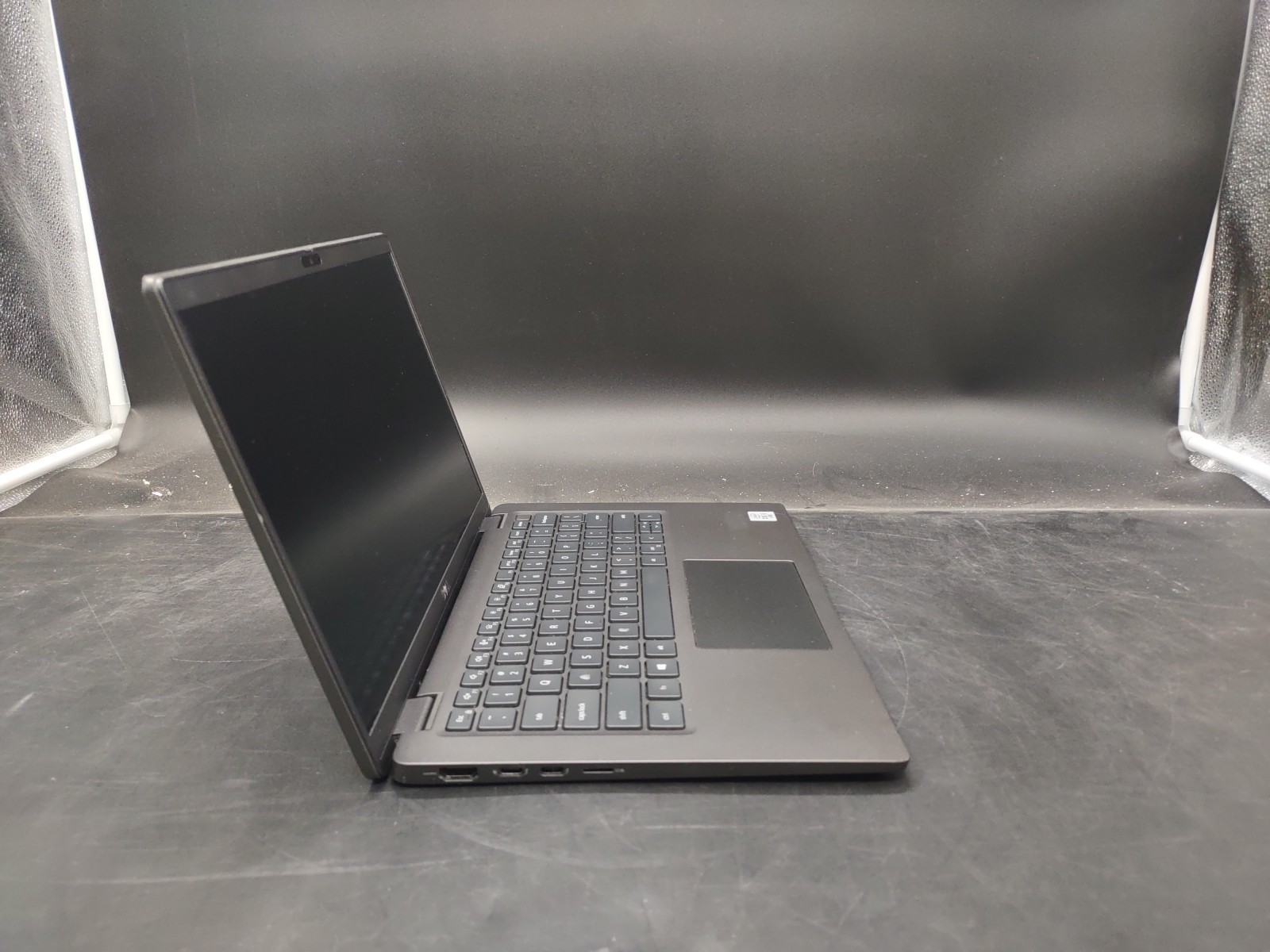 Dell Latitude 7410 i5 10310U @ 1.70Ghz 8GB RAM NO SSD NO OS
