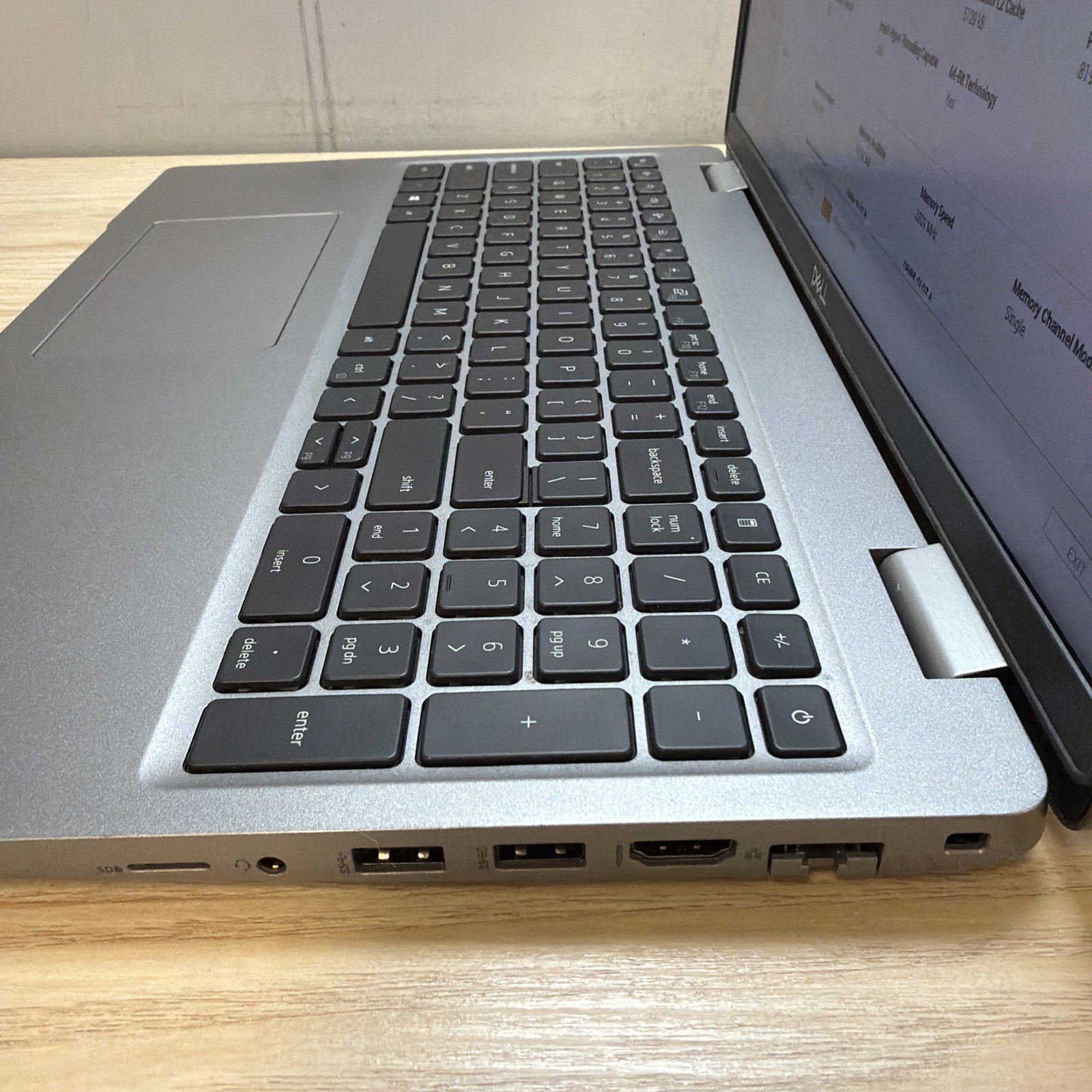 Dell Latitude 5520 i5-1145G7 16GB 512GB SSD 15″ FHD Win11 – Good Cond