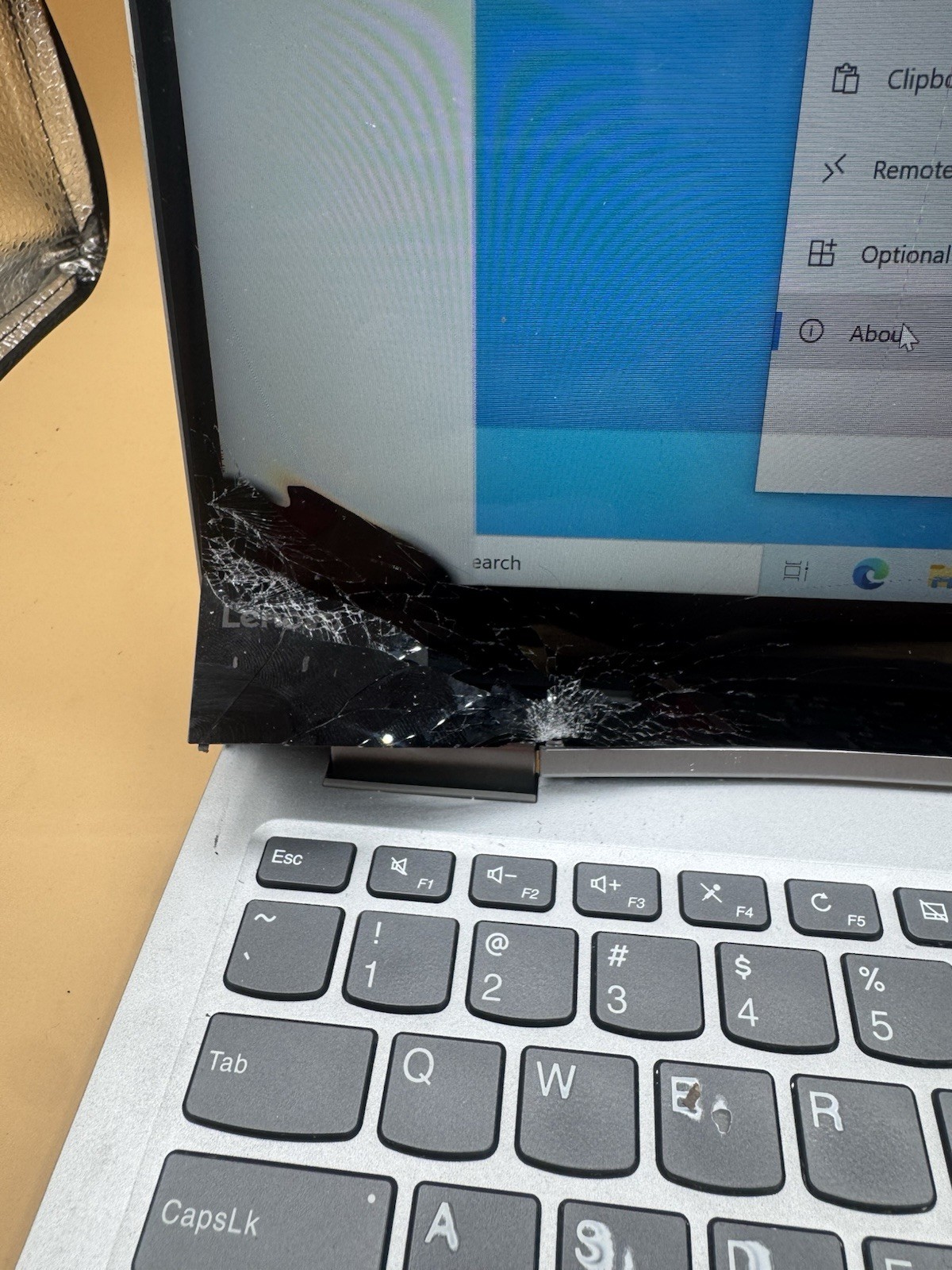 Broken Lenovo Yoga 730-13IKB 13.3″ i5-8250U 8GB RAM 256GB SSD