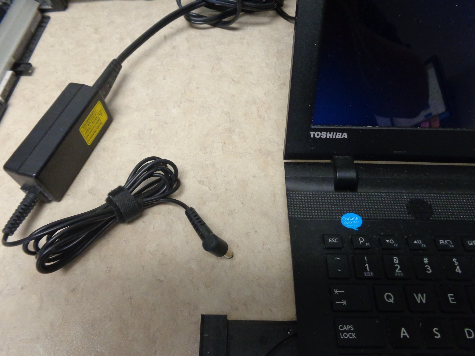TOSHIBA SATELLITE C55-C5241 LAPTOP i5-5200U 2.20GHz 8GB RAM 15.6 Ethernet wifi