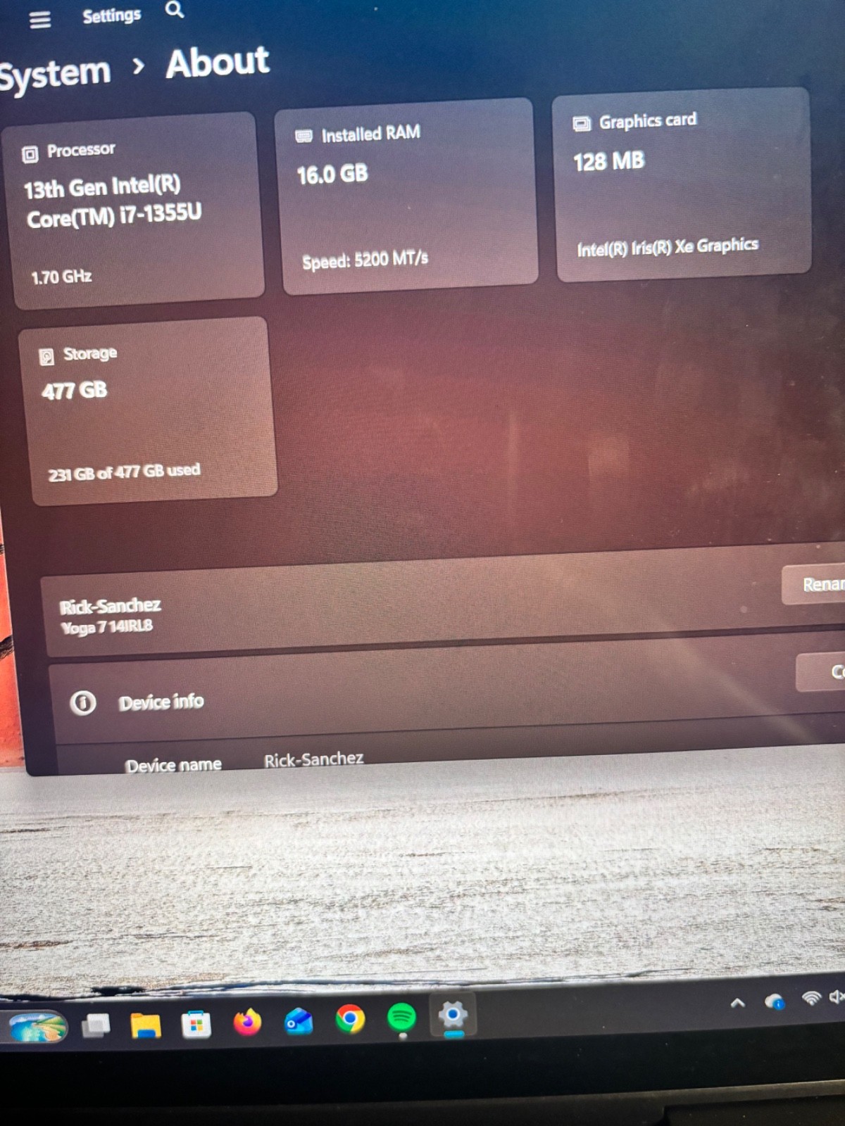 Lenovo Yoga 7i 2-in-1 16IRL8 16″ i7-1355U 1.7GHz 16GB RAM 512GB SSD