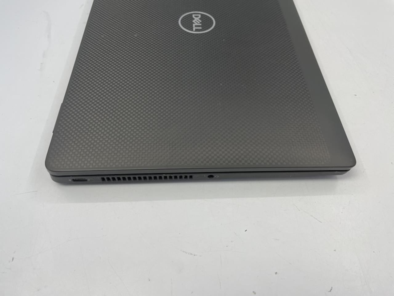 DELL LATITUDE 7420 Laptop w/ Intel Core i5-1135G7 2.40GHZ + 8 GB No HD/Battery