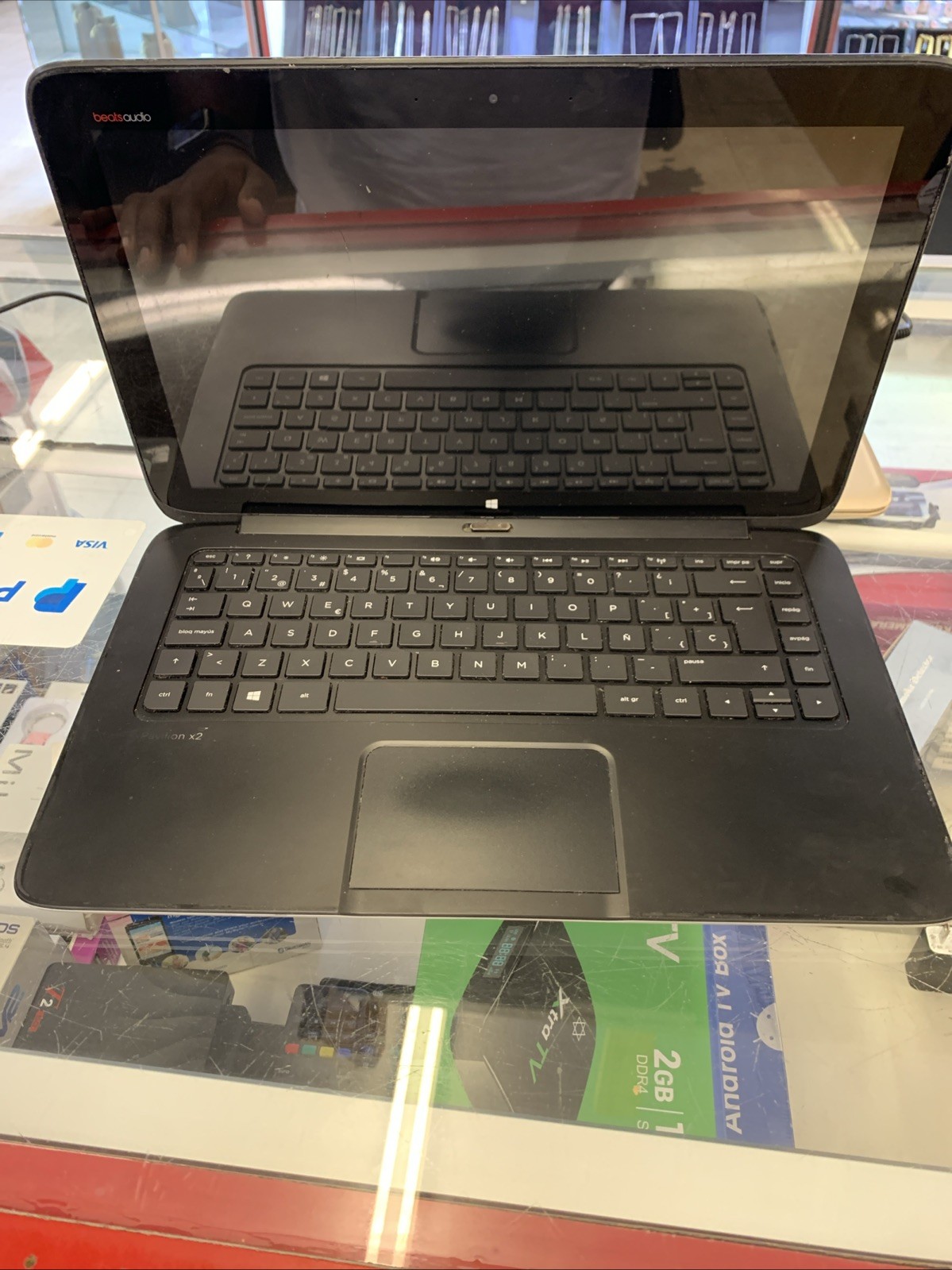 HP Pavilion x3 13-p110nr Multi-Touch 13.3″ 2 in 1 Detachable Laptop Win 10