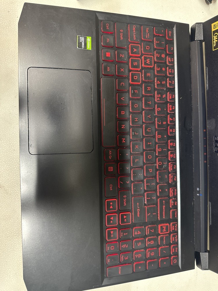 ACER AN515-57 15.6″ GAMING LAPTOP W/ CHARGER