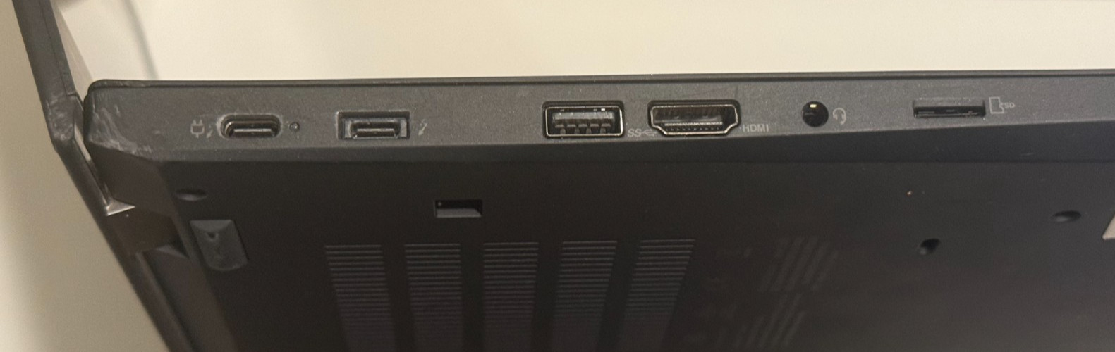 Lenovo ThinkPad T15 Gen 2i i7-1165G7, 256GB NVMe, 16GB RAM