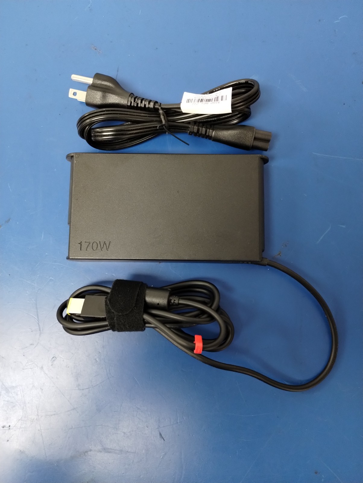 Lenovo IdeaPad Pro 5 16IAH10, Intel Core Ultra 9 285H, 32 GB RAM, 1 TB NVMe SSD