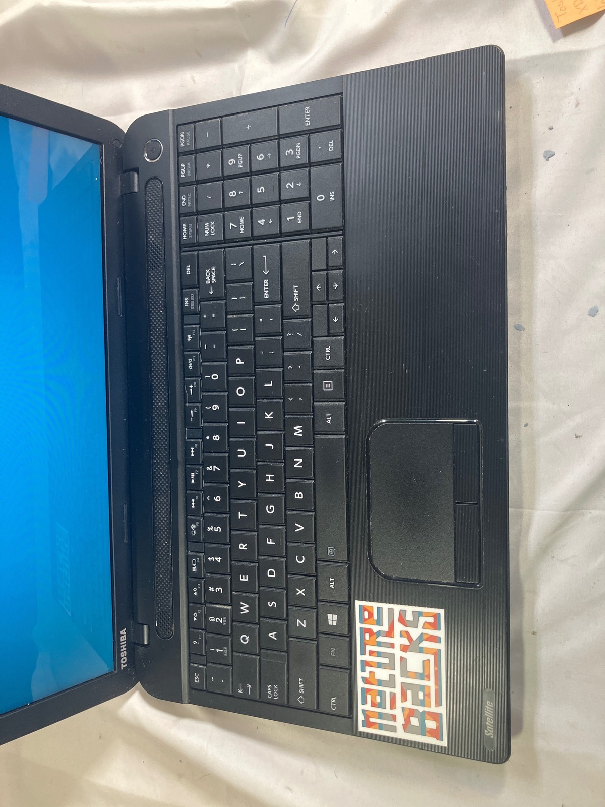 Toshiba Satellite C55-A5310 i3-3120M 2.5GHz 6GB 750GB HDD 15.6″