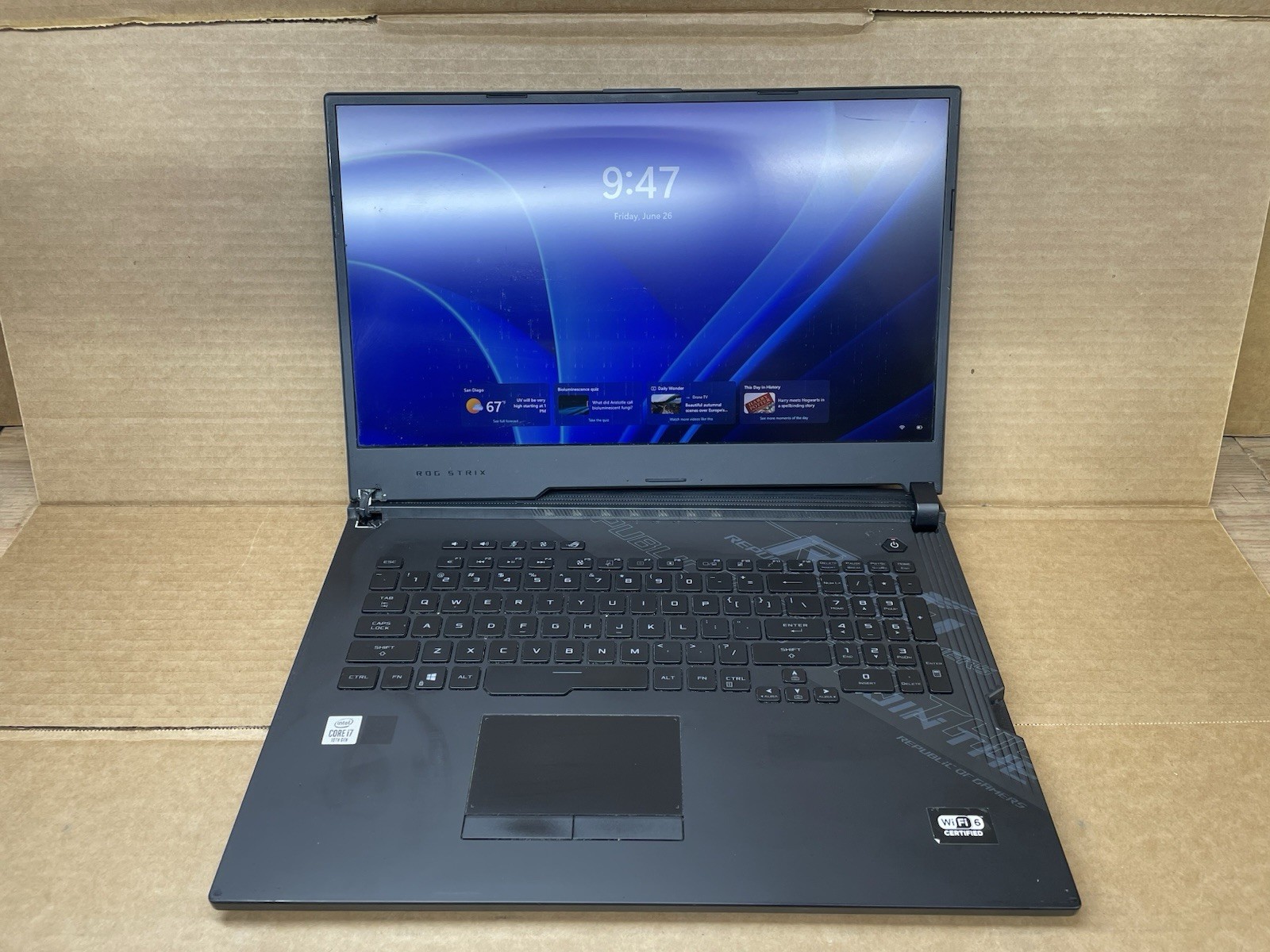 ASUS ROG Strix G732L, i7-10875H @ 2.30GHz 16GB RAM 1TB SSD RTX 2070S