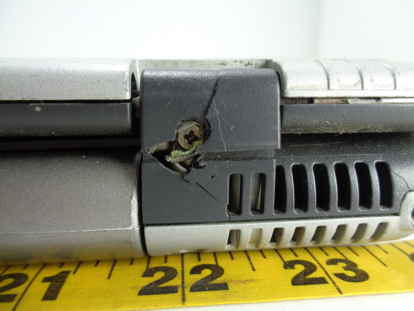 Generic Notebook Model P14N Damaged for parts Laptop Netbook Computer D1