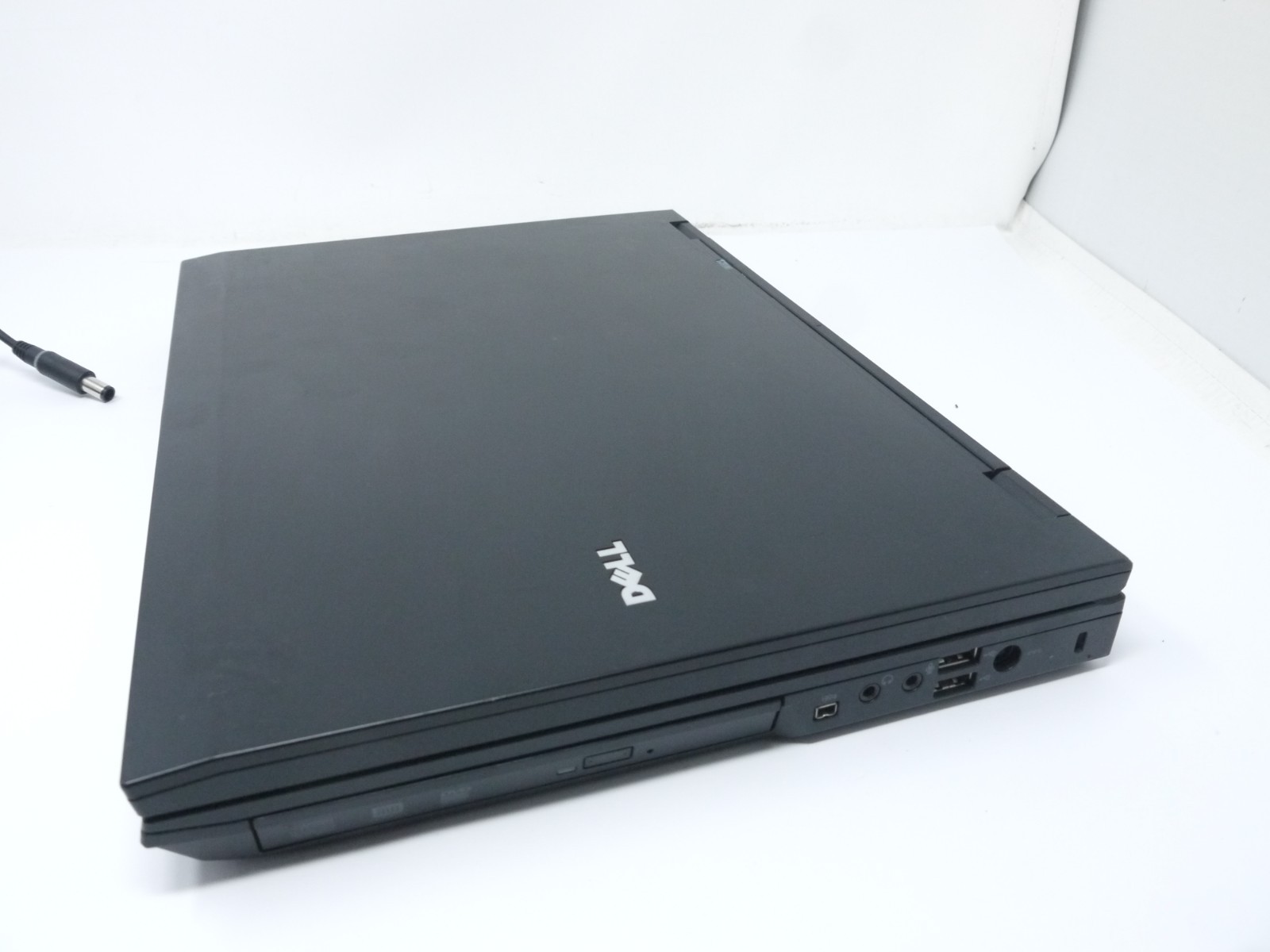 Dell Latitude E5500 15.6″ Laptop – Core 2 Duo / 4GB / 160GB HDD / Win10