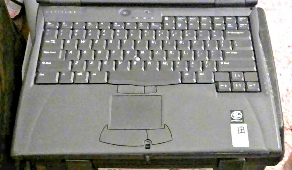 Older Dell Laptop computer for parts orr repair