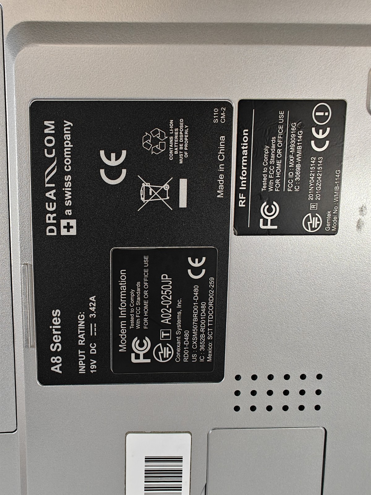 Dreamcom Vintage Laptop Mobile AMD Sempron 3000+1805MHz 480MB Ram No OS/HDD