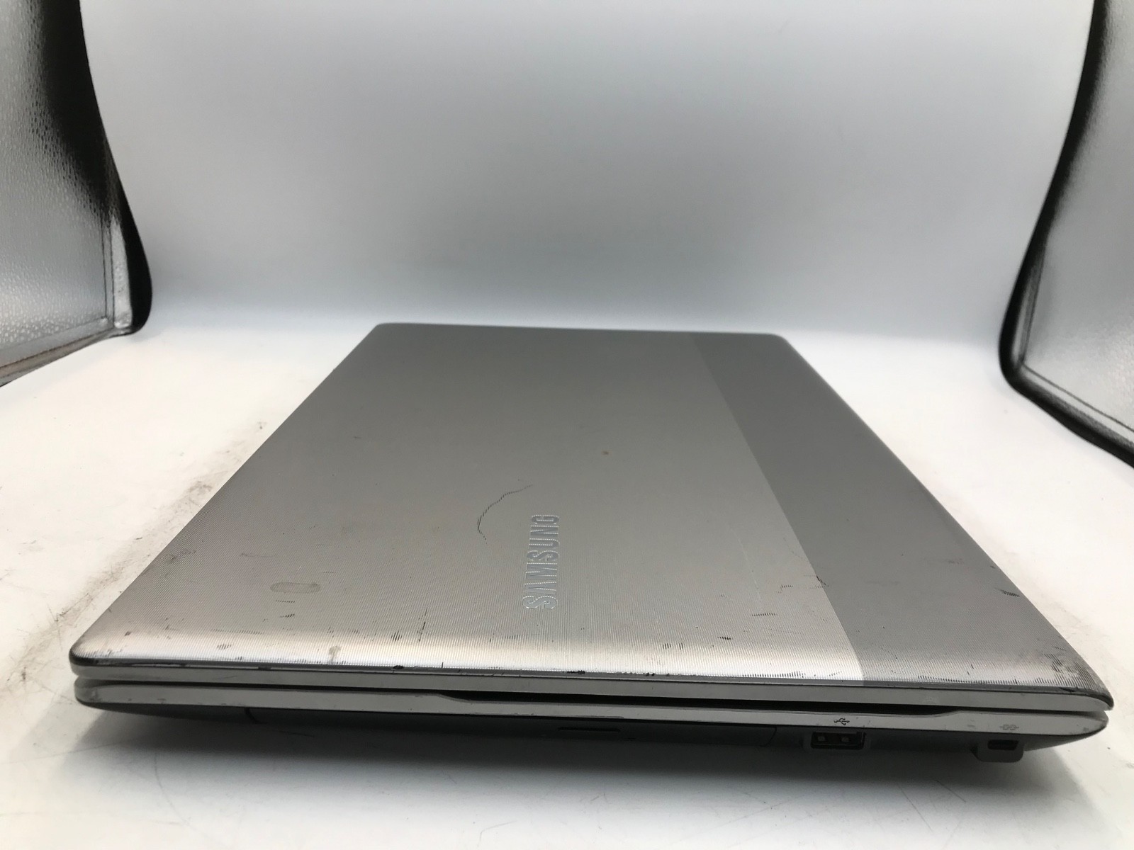 LOT OF 2 Samsung RV511 Intel Core i3-380M 15.6″ -BAD DISPLAYS- MZ