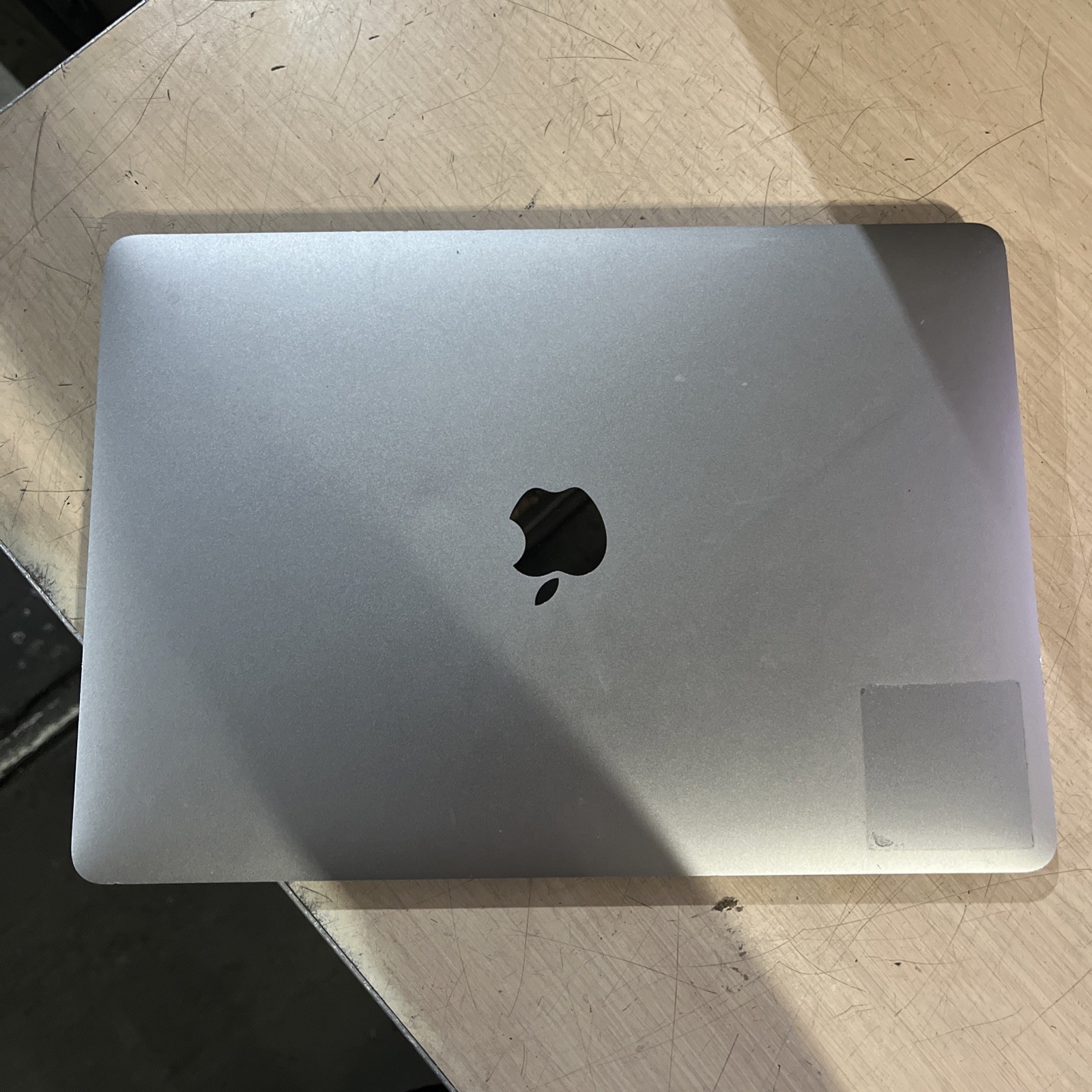 APPLE MACBOOK AIR 13″ SCISSOR, 2020 CORE I3-1000NG4 1.1GHZ 8GB RAM 256SSD