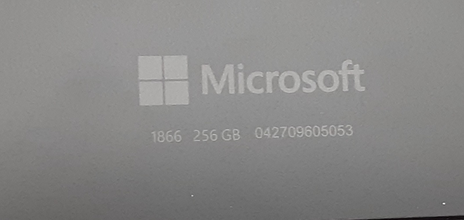 Microsoft Surface Pro 7 1866 w/New Keyboard Folio | i7-1065G7 | No OS | See Desc