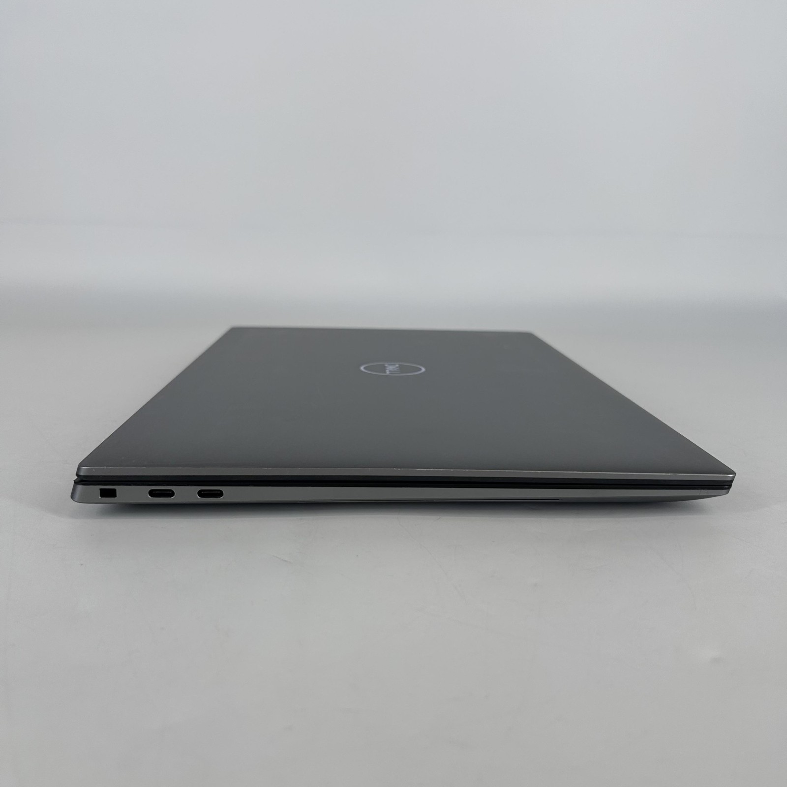 Dell Precision 5570 15.6 Gray FHD+ 2.5 GHz i9-12900H 32GB 1TB SSD Very Good