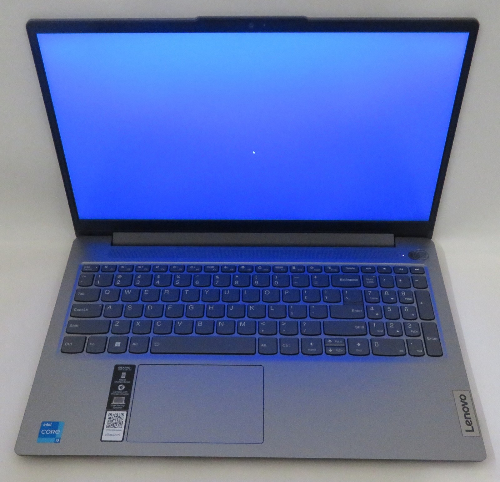 Lenovo IdeaPad Slim 3 15IRU8 i3 1305U 1.6GHz 8GB RAM 256GB Windows 11