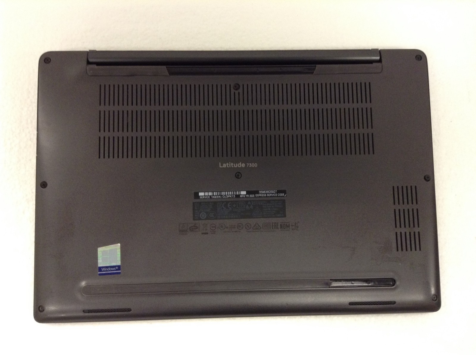 Dell Latitude 7300 i5-8365U 1.60Ghz 8Th Gen 13.3″ Laptop w/ AC Adapter, WORKING