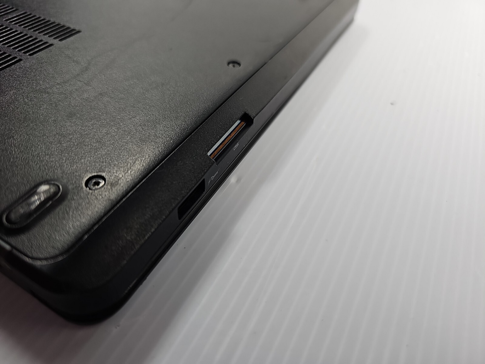 DELL Latitude E5450 14″ Laptop i5 2.30 GHz 8GB RAM READ Computer