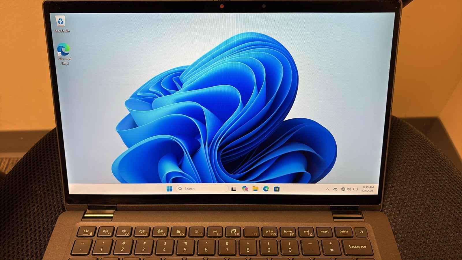 Dell Latitude 7410 14″FHD Laptop,i7-10610U-16GB RAM,512GB M2,Win 11 Pro .