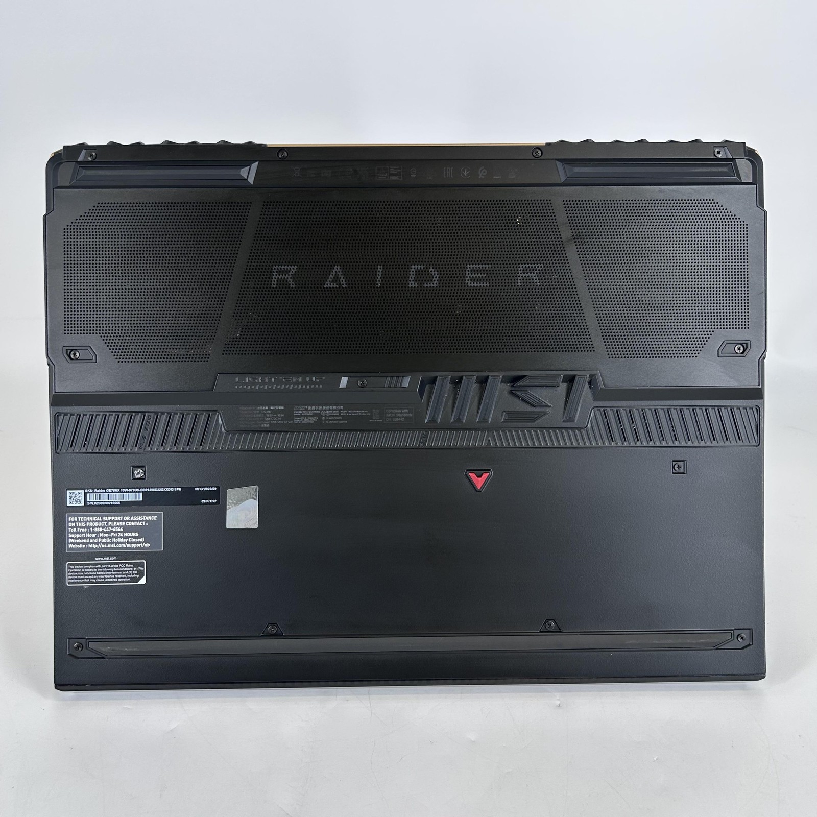 MSI Raider GE78 HX 17 240Hz QHD+ 2.2 GHz i9-13980HX 32GB 2TB SSD RTX 4090