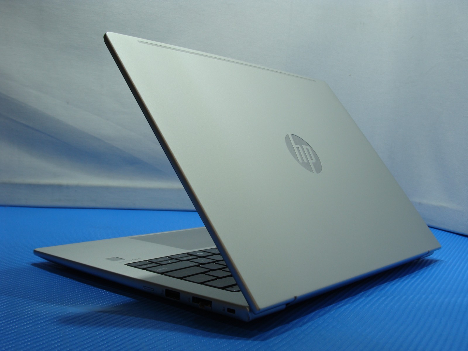 HP ProBook 445 G11 14″FHD+ AMD Ryzen 5 2.9GHZ 16GB 512GB 100ttery WRTY04/2028