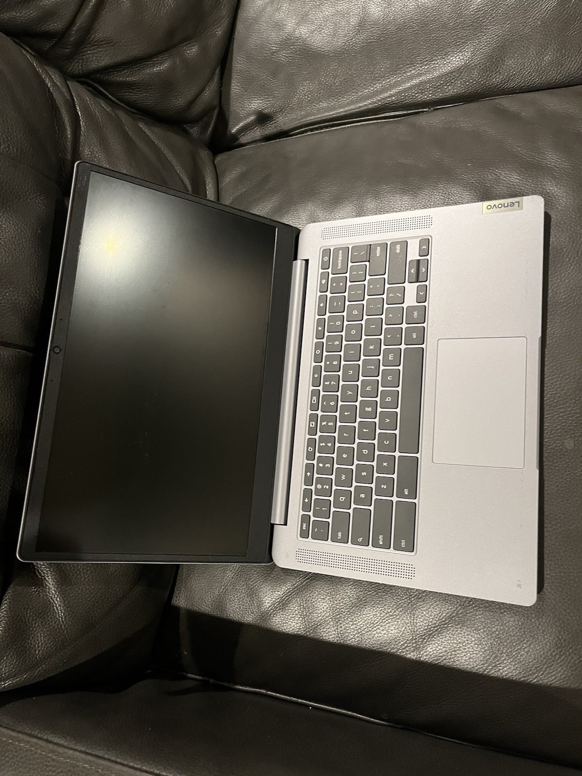 Lenovo – IdeaPad 3i Chromebook 15.6″ Laptop – Intel – 4GB Memory with 64GB eMMC