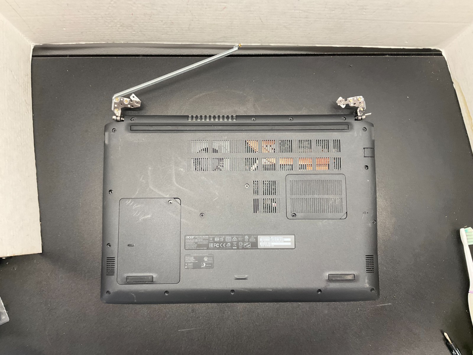 Acer Aspire 5 A515-51G-85EX i7-8550U 8GB 1TB 15.6″ FHD GeForce MX150
