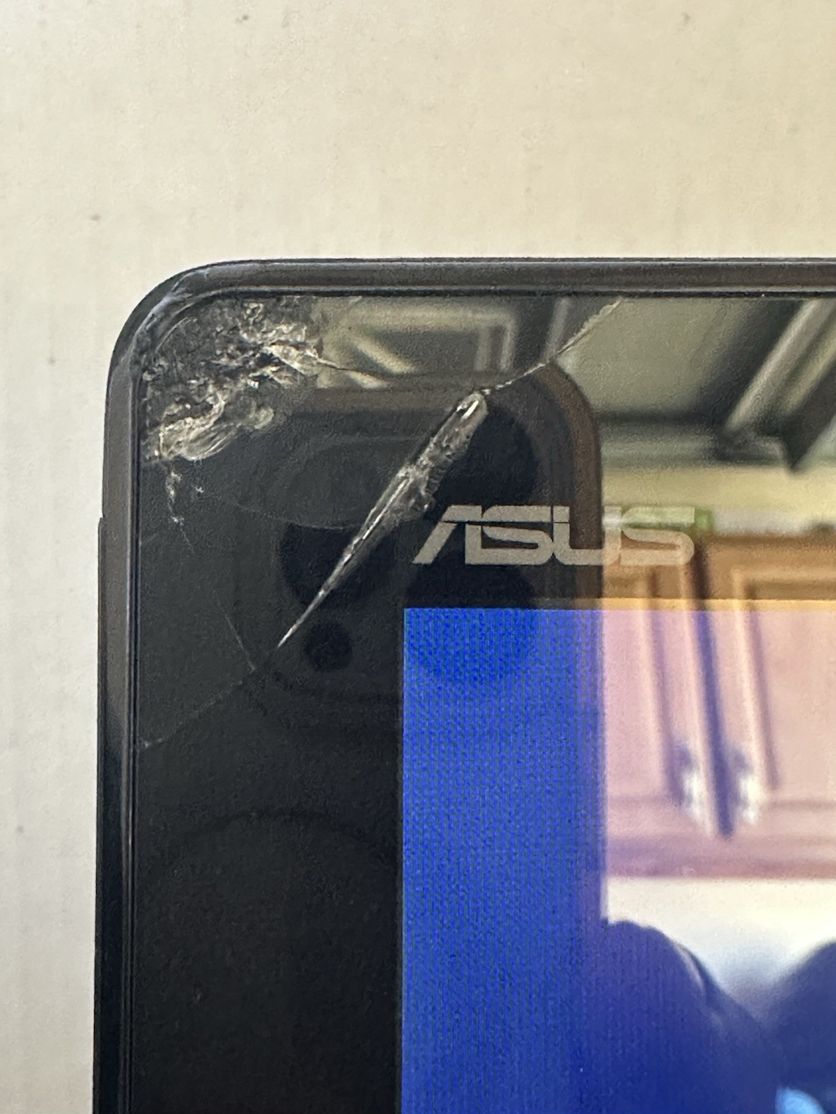 Asus Transformer Book T100TA Laptop – SCREEN CRACKED /LOCKED Parts/repair As-is