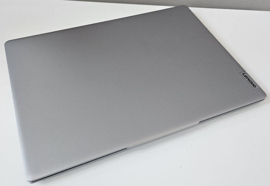 Slim 7 14IRP8 14-inch 2.8K 120Hz TOUCH i5-1340P 16GB 256Gb Win 11 Pro Warranty