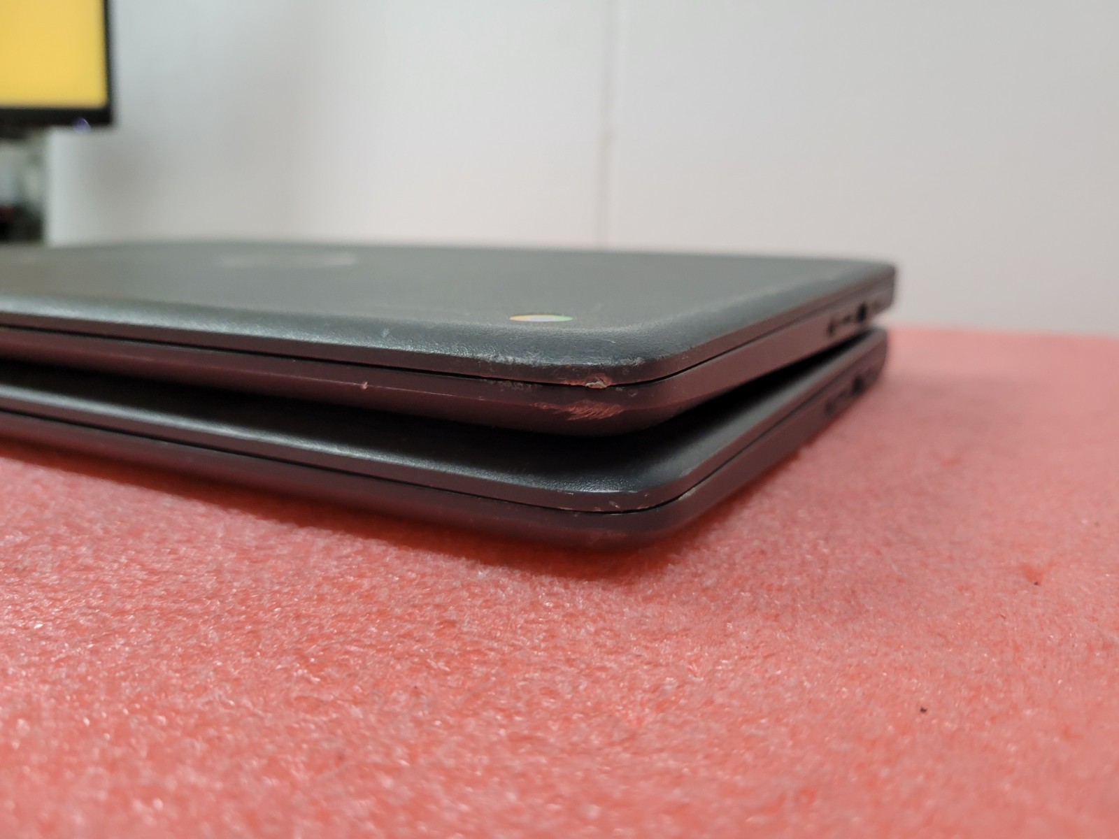 2x HP Chromebook 14-CA061DX Intel Celeron N3350@1.1GHz 4GB 32GB SSD w/PA | C908
