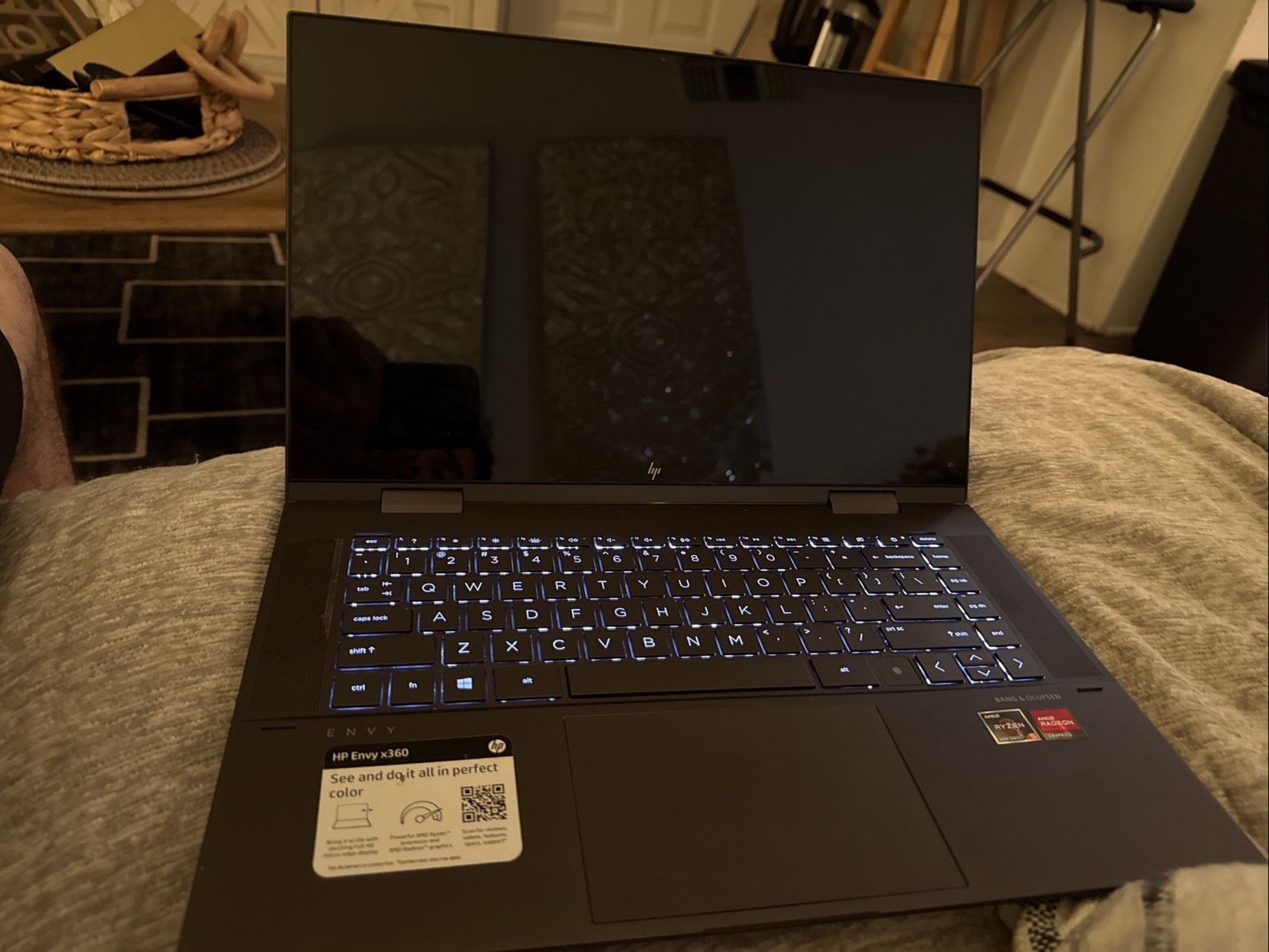 HP ENVY x360 15.6″ (256GB SSD, AMD Ryzen 5, 4.30 GHz, 8GB) Laptop – Black
