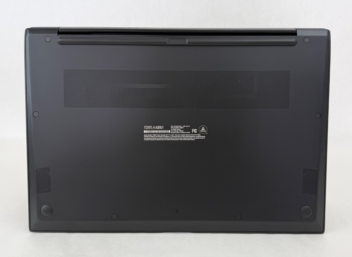 LG Gram 17Z90TL-H.AUB9U1 17″ Touch Core Ultra 9 288V 32GB 2TB SSD W11H