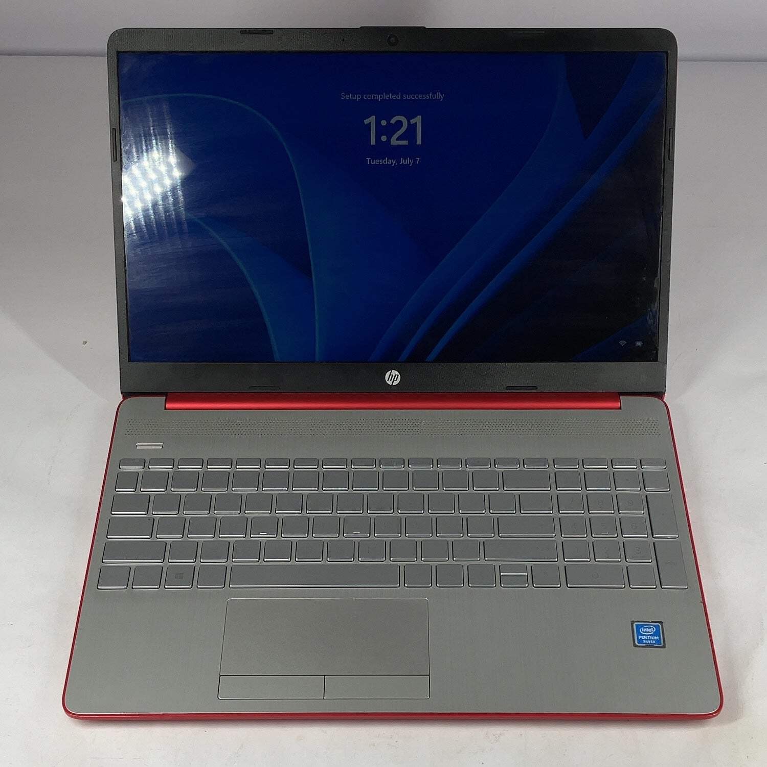 HP Laptop 15-dw0081wm 15.6″ Pentium Silver N5030 1.1GHz 4GB RAM 128GB SSD