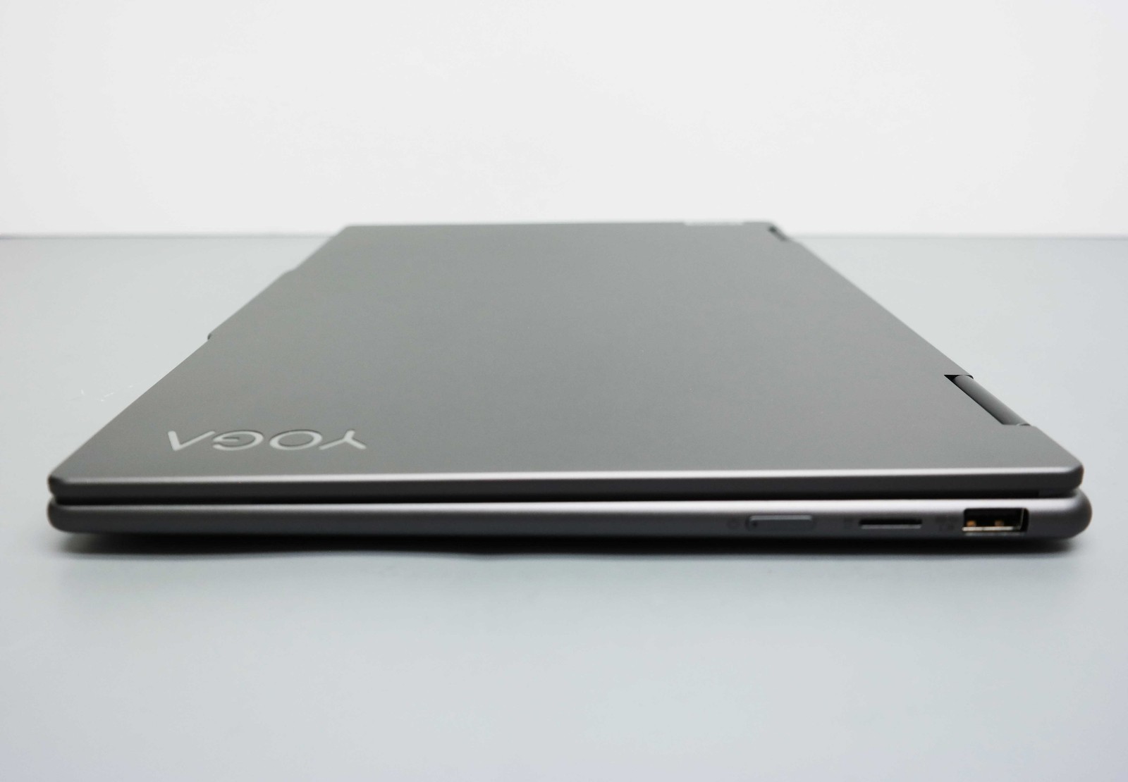 Lenovo Yoga 7i 14IRL8 14″ Core i7-1355U 16GB 512GB SSD Storm Gray