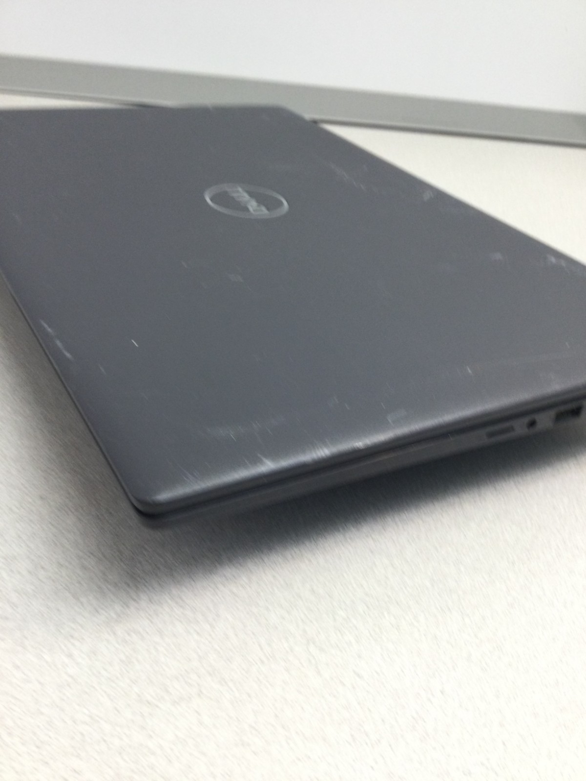 Dell Latitude 3510 15.6″intel core i5-10210U 1.60GHz 8GB RAM 256GB SSD W11P