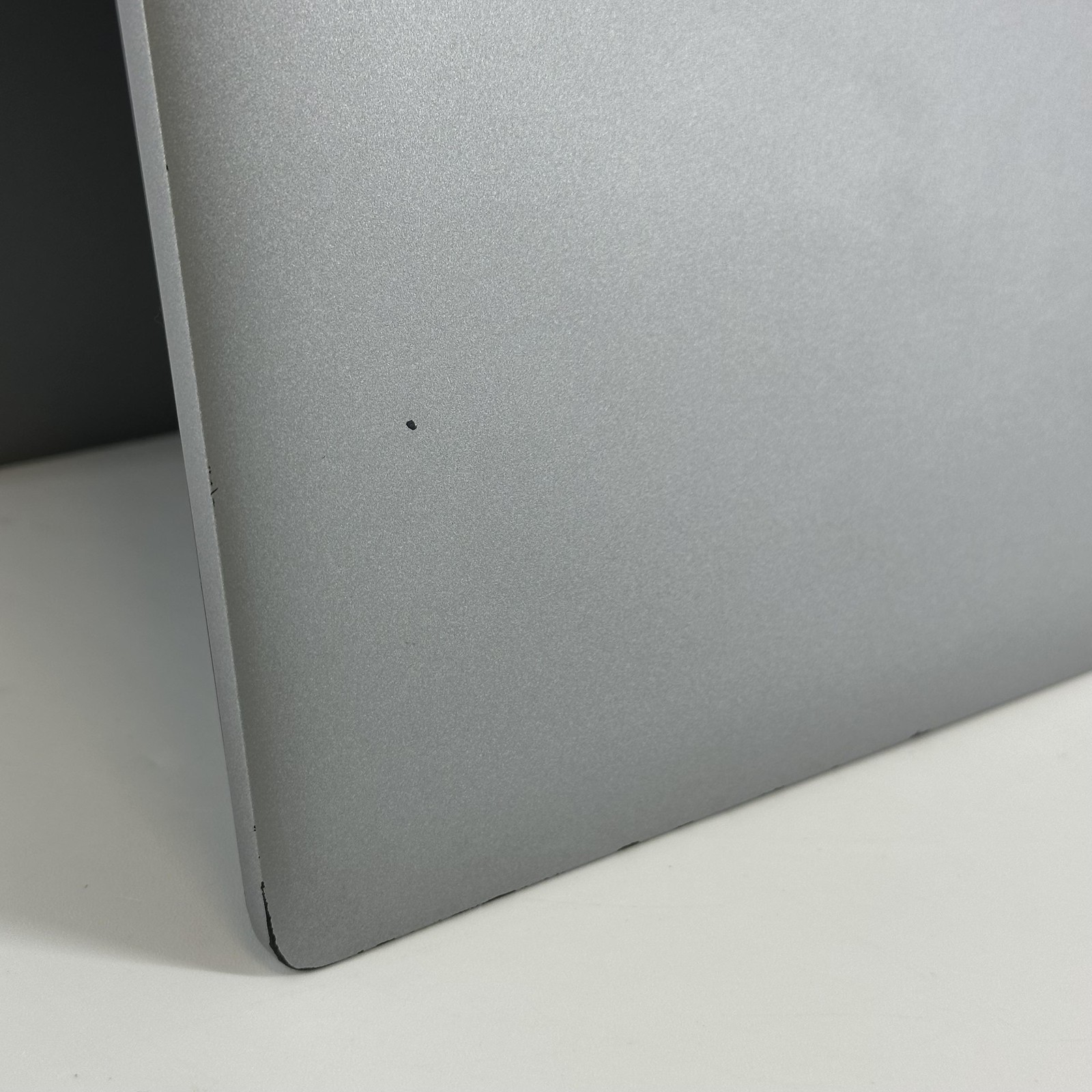Dell Latitude 5520 15 Gray FHD i7-1185G7 3.00GHz 32GB RAM 512GB SSD DAMAGED LCD